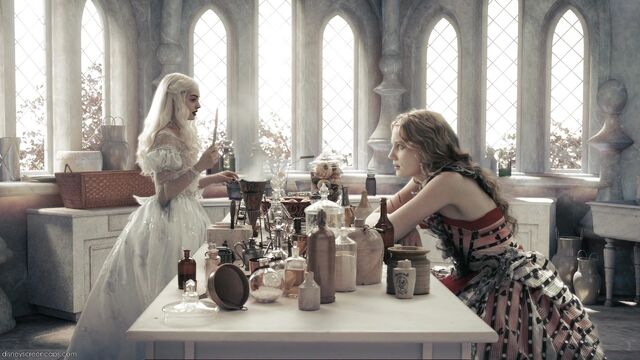 File:Alice-disneyscreencaps.com-8122.jpg