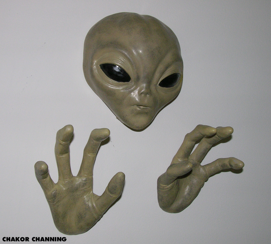 File:AlienPlaque1.png