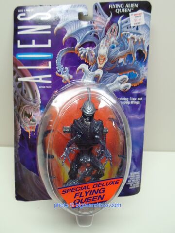 File:Aliens Flying Queen.jpg