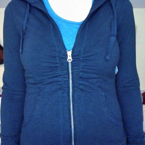 File:Kristy's jogging outfit.jpg