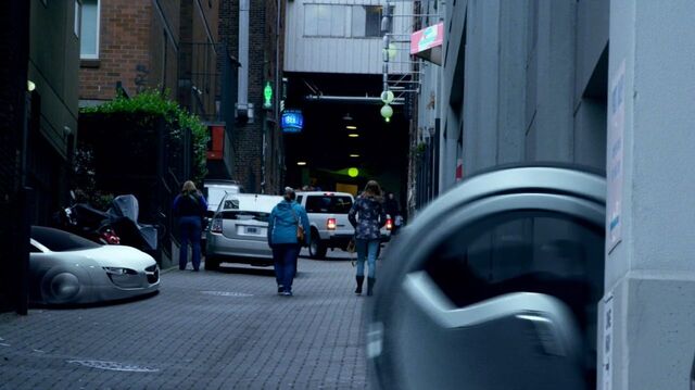 File:Almosthuman107 1467.jpg