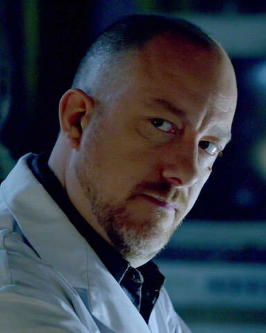 File:AlmostHuman-112 0176-crop.jpg