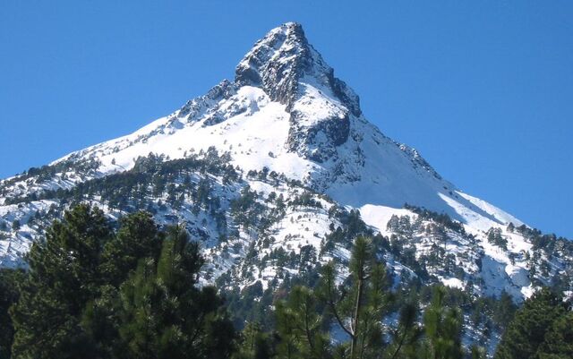 File:Nevado colima.jpg