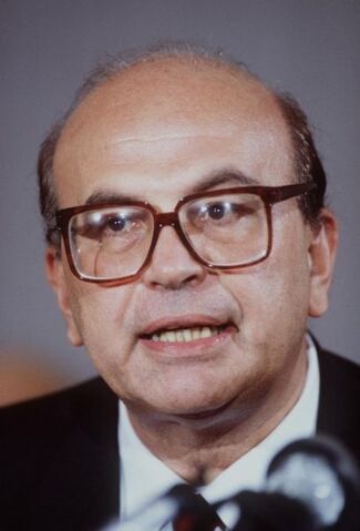 File:Bettino Craxi-1.jpg