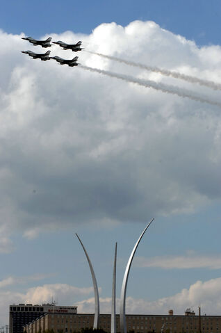 File:Thunderbird memorial.jpg