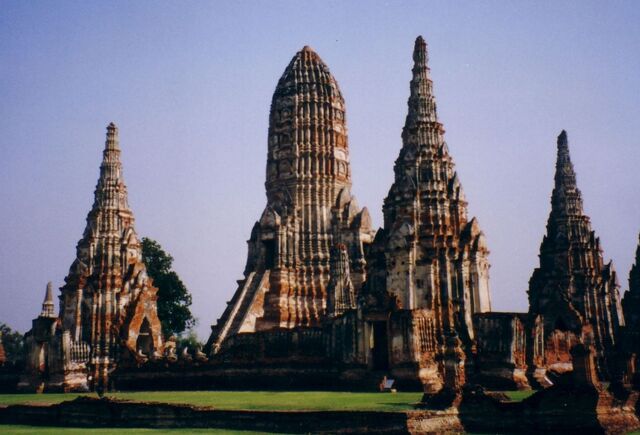 File:005 ruine-ayutthaya theredlist.jpg