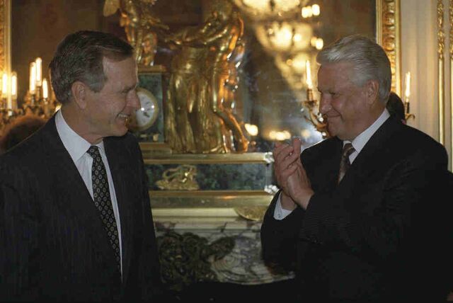 File:Bush Yeltsin.jpg