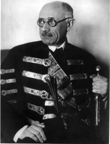 File:Pál Teleki.jpg