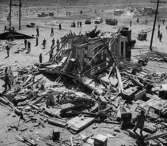 File:Nuclear aftermath.png