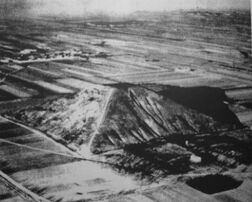 Whitepyramid1947.jpg