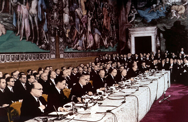 File:800px-Treaty of Rome.jpg