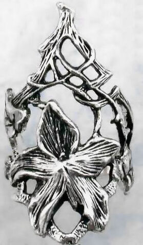 File:Elvenlilyring.jpg