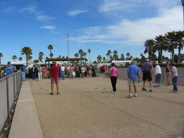File:Terrain AZ Tucson South40RVpark.jpg