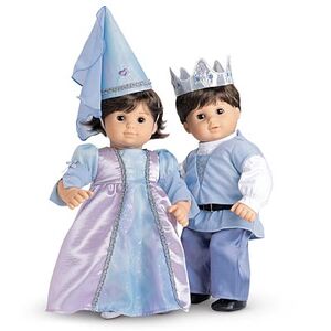 TwinsRoyaltyOutfits