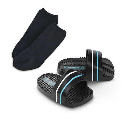 File:SportySandalsSocksSet.jpg