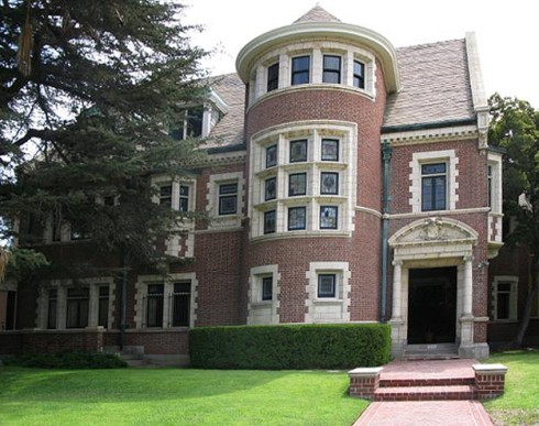 File:490px-House.jpg
