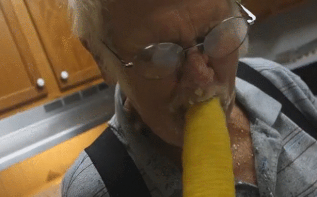 File:GrandpaCorn.gif