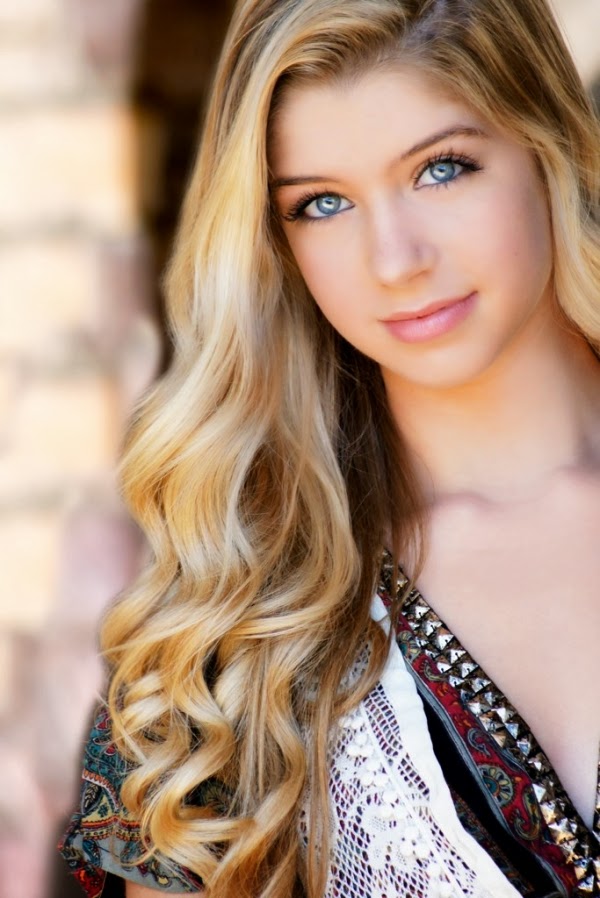 Auradon I M Not Mad Disney Descendants Ben Ls
