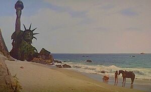 Planet-of-the-apes-statue-of-liberty-blu-ray-disc-screencap-hd-1080p-05