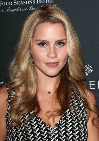 File:Claire Holt.jpg
