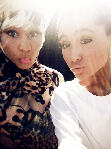 File:Nicki & ariana.png