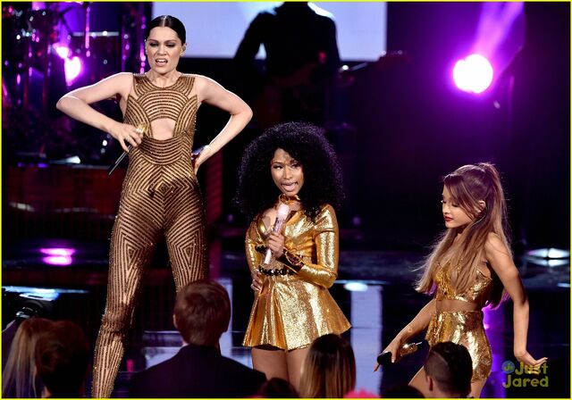 File:Jessie-j-ariana-grande-nicki-mina-bang-bang-amas-2014-11.jpg