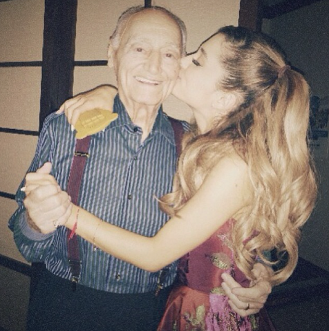 File:Ariana&Frank.png