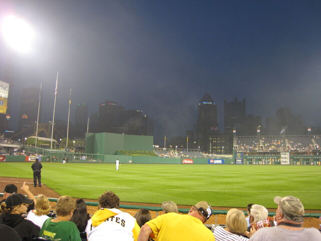 File:PNC Park-1195673692-724.jpg