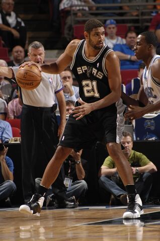 File:Tim Duncan.jpg