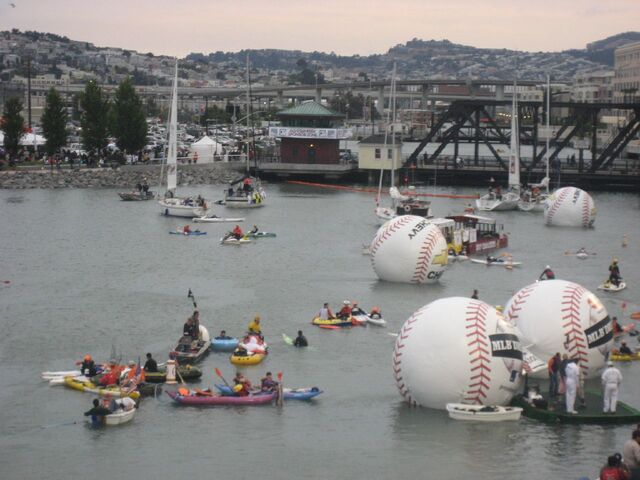 File:AT&T Park-1195657316-798.jpg
