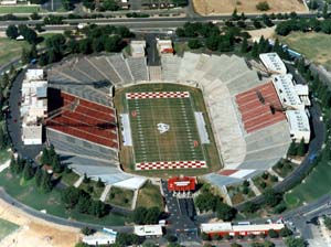 File:BulldogStadium.jpeg