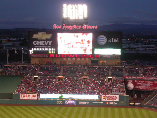 File:Angel Stadium-1195658153-184.jpg