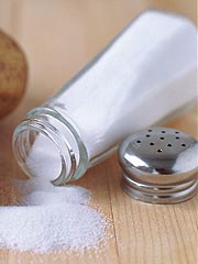 File:Spilled salt.jpg