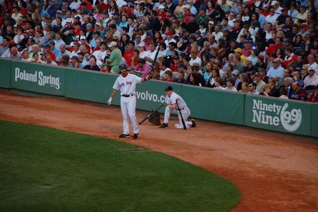 File:Mike Lowell-1195597413-24.jpg