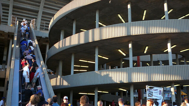 File:Kauffman Stadium-1195669765-253.jpg