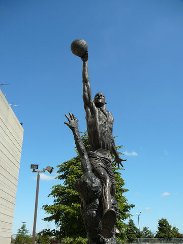 File:United Center-1196099608-957.jpg