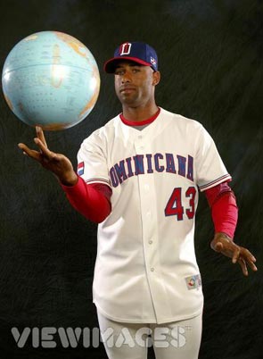 File:Miguel batista globe.jpg