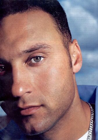 File:Jeter32.jpg