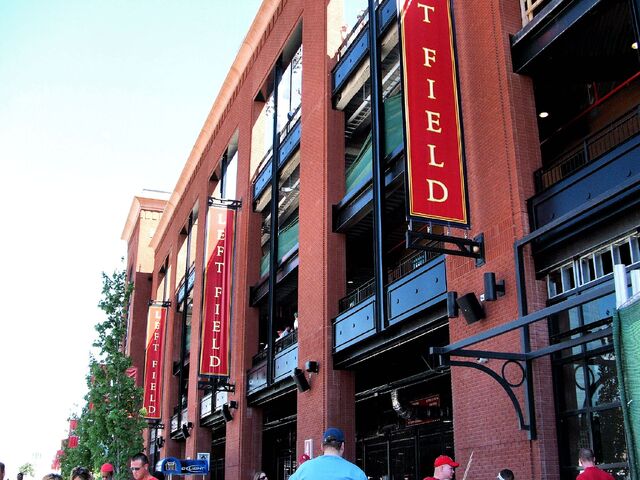 File:St. Louis Cardinals-1199765350-381.jpg