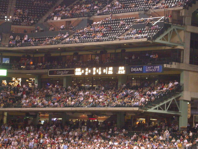 File:Minute Maid Park-1195671439-478.jpg