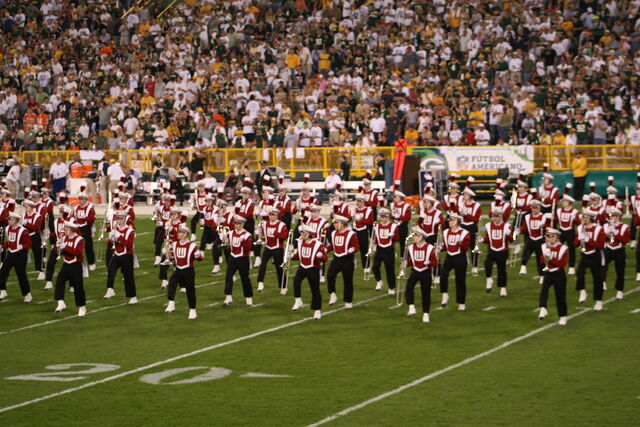 File:Lambeau Field-1195802307-73.jpg