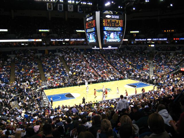 File:Target Center-1196098743-679.jpg