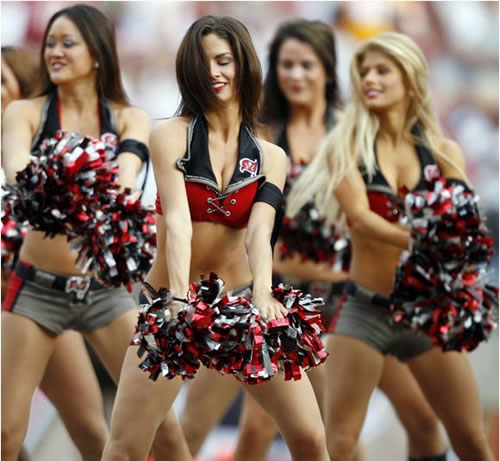 File:27-hot-cheerleaders.jpg