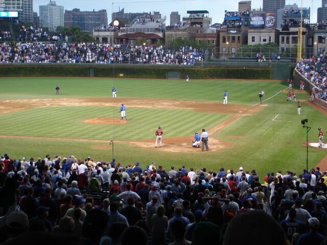 File:Wrigley Field-1195688499-790.jpg