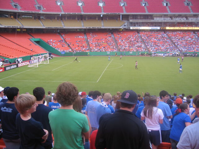 File:Arrowhead Stadium-1195769509-913.jpg