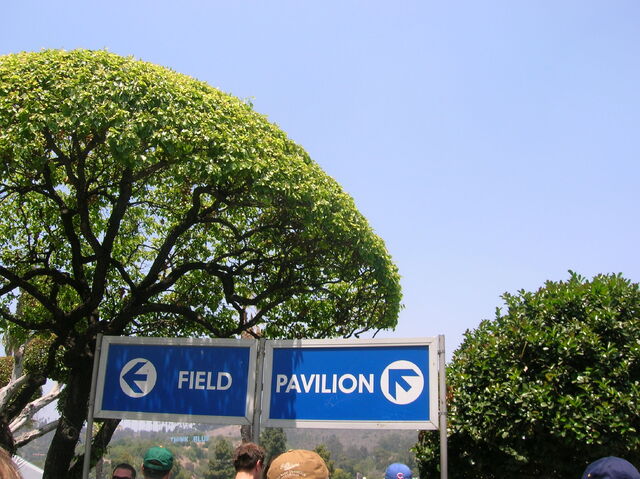 File:Dodger Stadium-1195663778-29.jpg