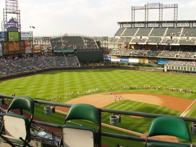 File:Coors Field-1195663142-999.jpg