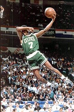 File:Dee brown cant see dunk.jpg