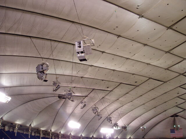 File:Metrodome-1195667231-425.jpg