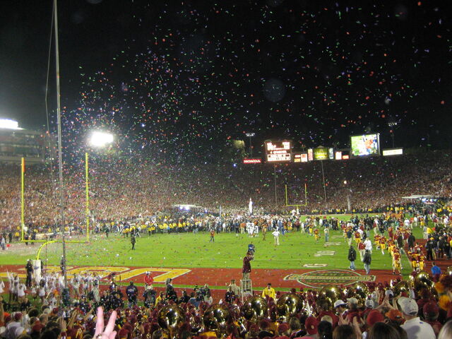 File:Rose Bowl-1199088328-154.jpg